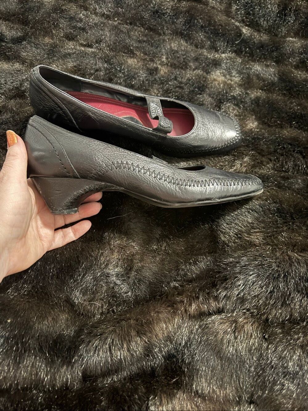 Whats What Aerosols black leather sqaure toe heels shoes 8.5 Mary jane - Picture 1 of 4